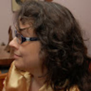 Meet your Posher, Flora